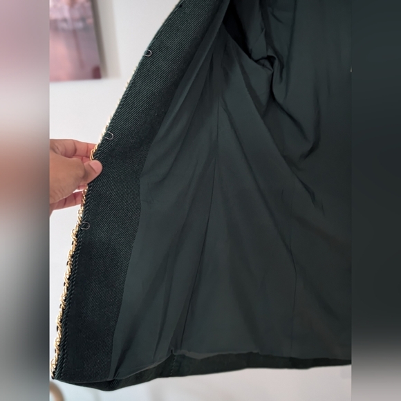 Elegant Green Jacket and Pants Combo with Gold Trim - Picture 14 of 16